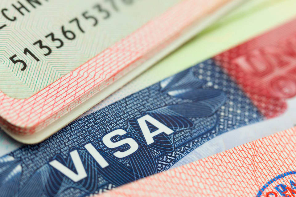 Cómo Pagar la Tarifa de la Visa